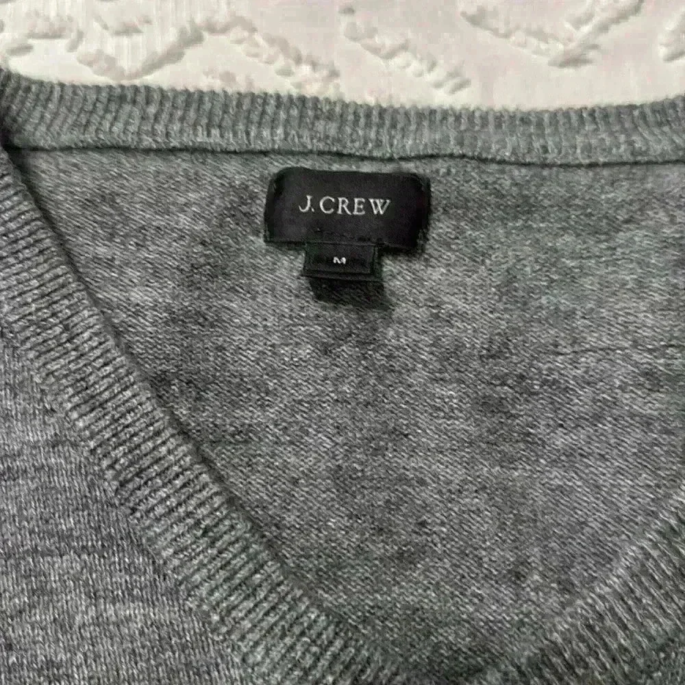 J. Crew Gray V-Neck Lightweight Cotton Men’s Sweater Size Medium